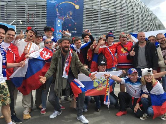 俄罗斯球迷在法国